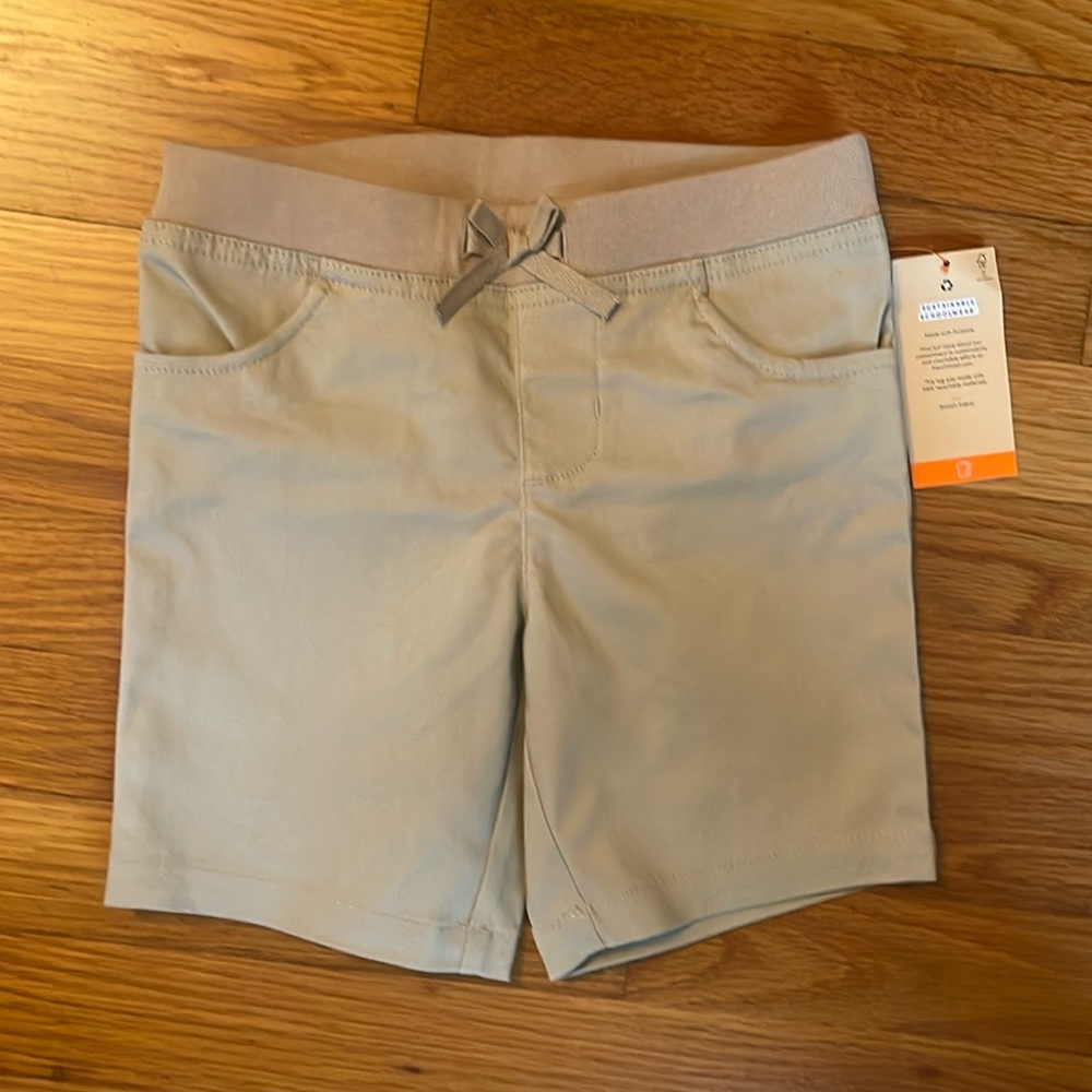 French Toast girls 6X khaki shorts